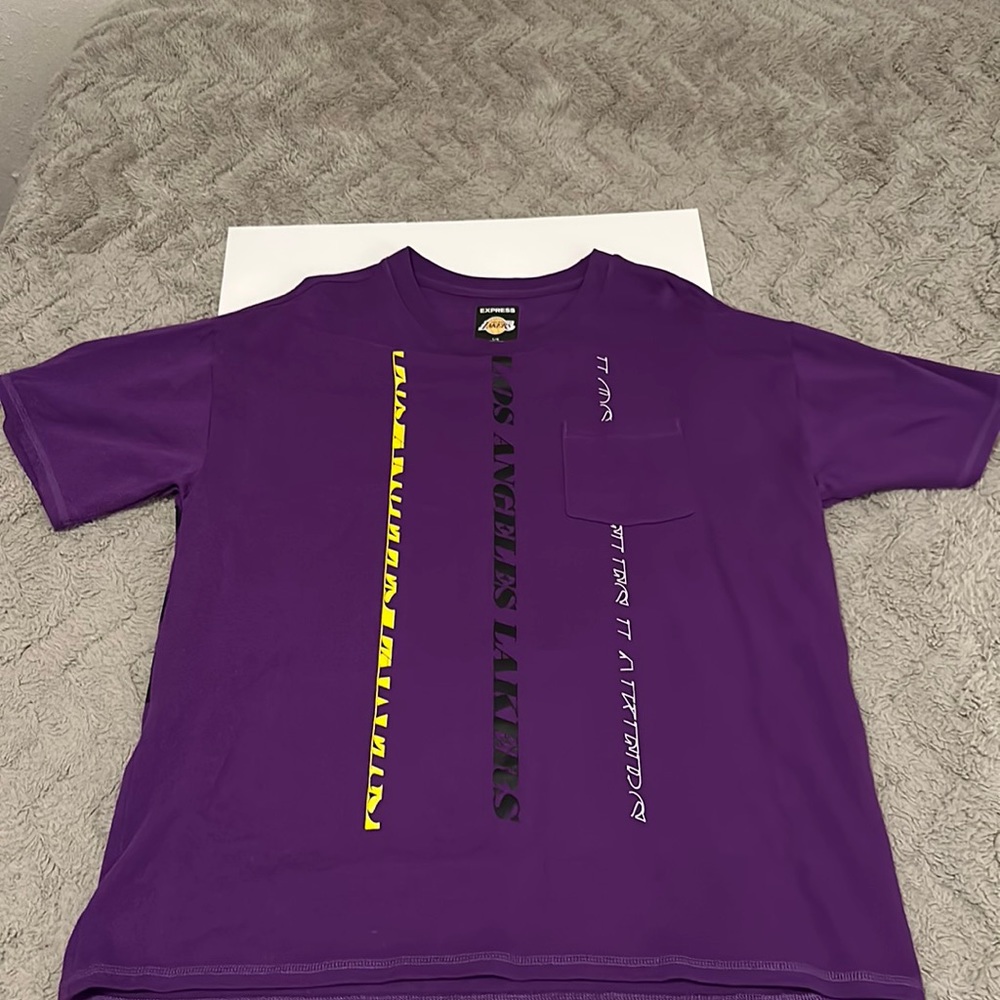 A Express NBA collaboration tee shirt straight fire.